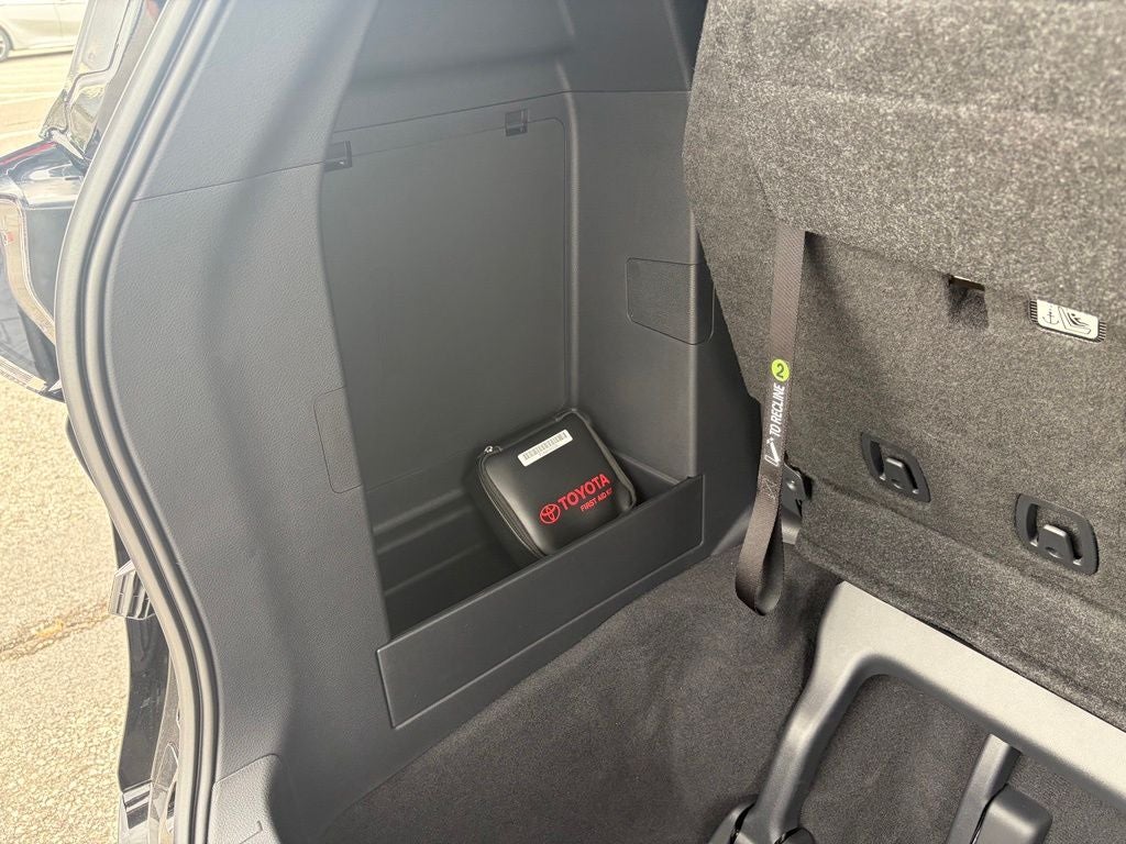 2026 Toyota Sienna Limited 7 Passenger