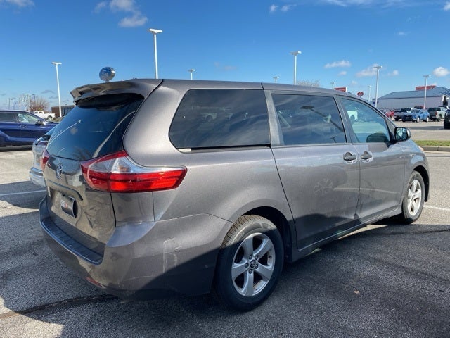 2018 Toyota Sienna L 7 Passenger