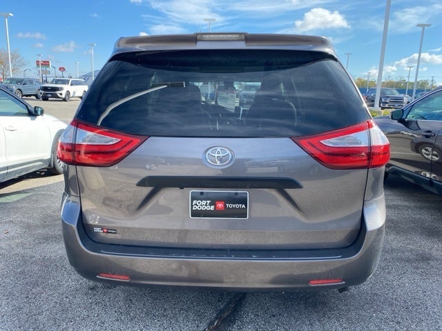 2018 Toyota Sienna L 7 Passenger