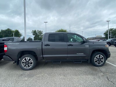 2018 Toyota Tundra SR5