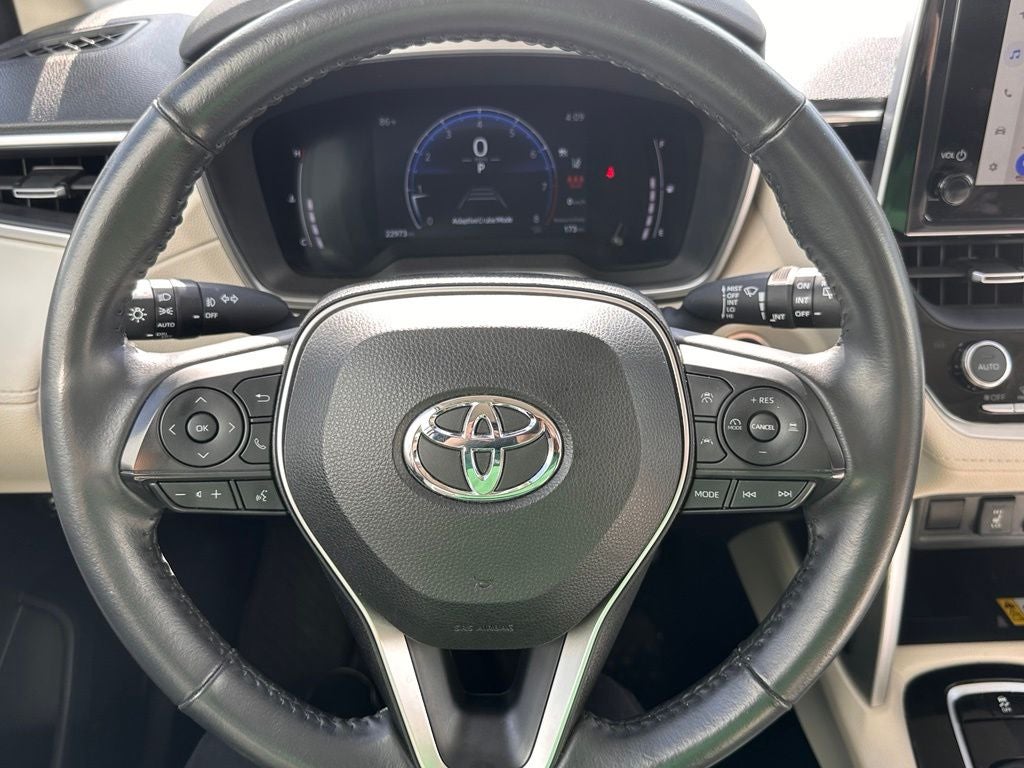 2023 Toyota Corolla Cross XLE