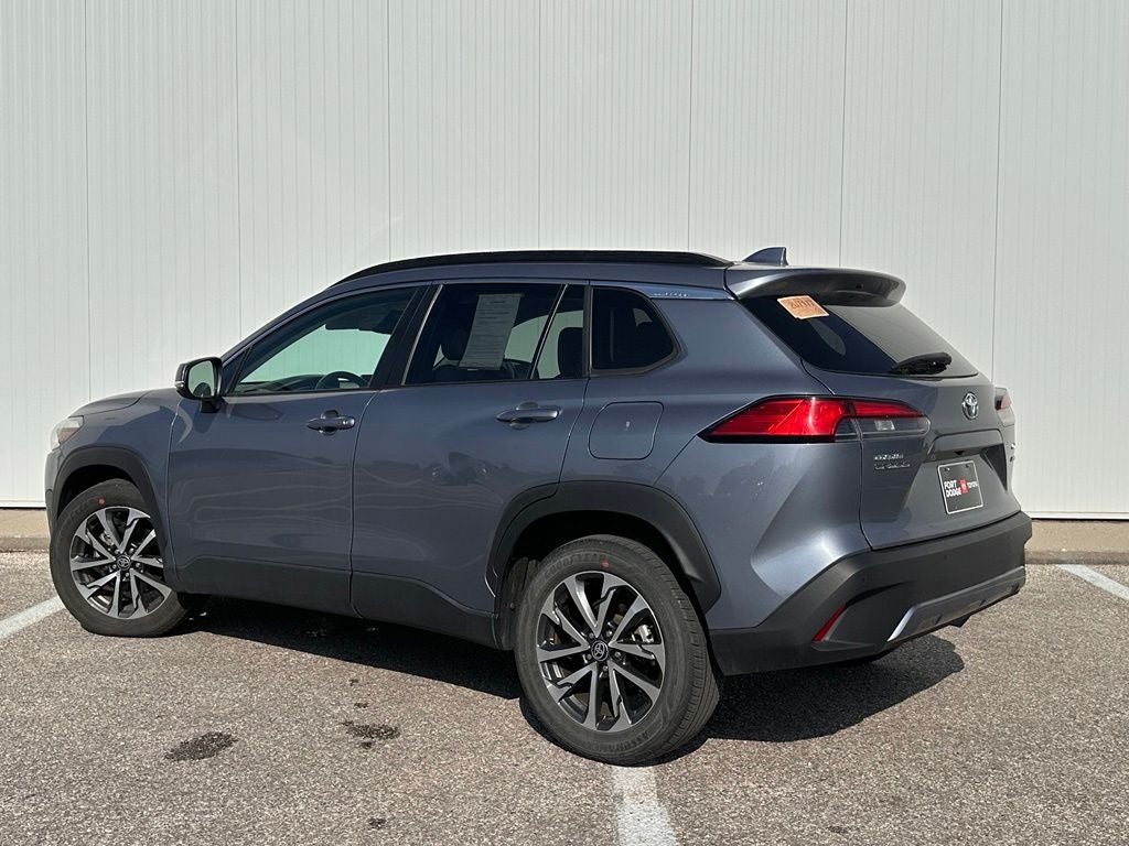 2023 Toyota Corolla Cross XLE
