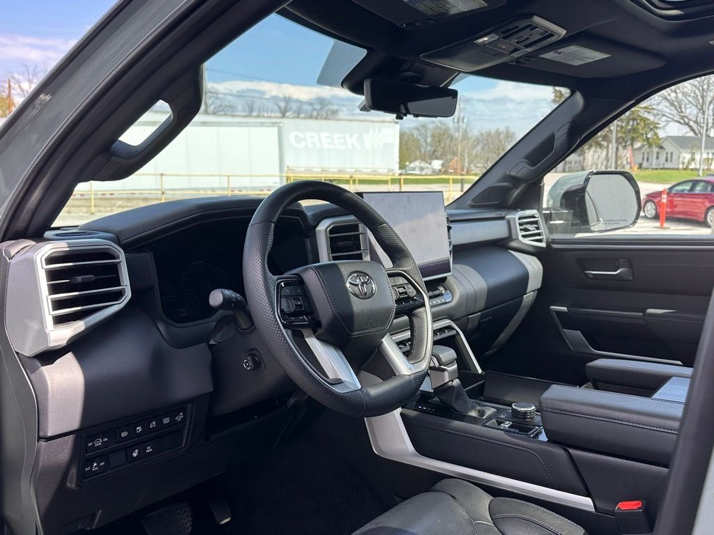 2024 Toyota Sequoia Platinum Hybrid