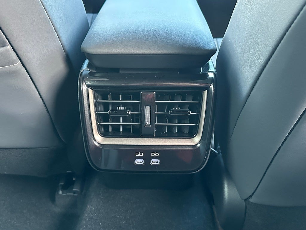 2025 Toyota Crown Signia XLE