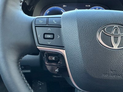 2025 Toyota Crown Signia XLE