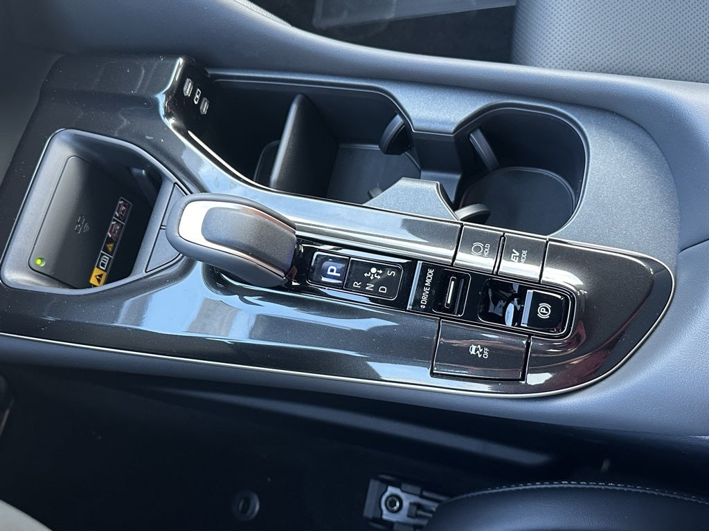 2025 Toyota Crown Signia XLE