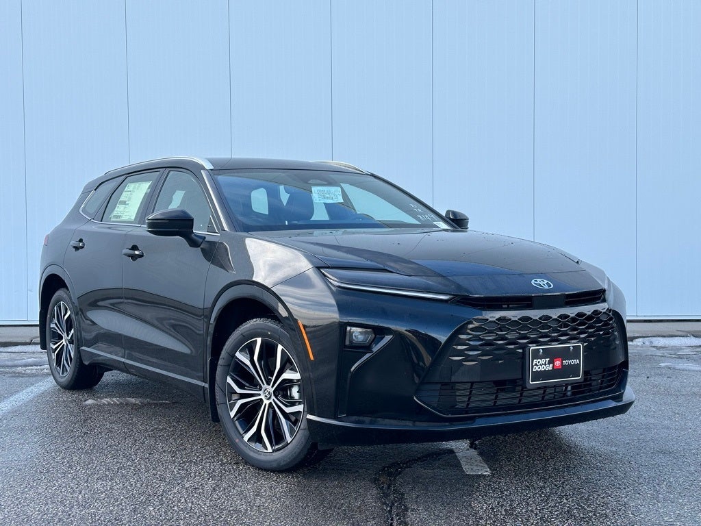 2025 Toyota Crown Signia XLE