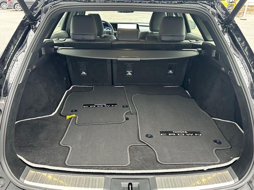 2025 Toyota Crown Signia Limited