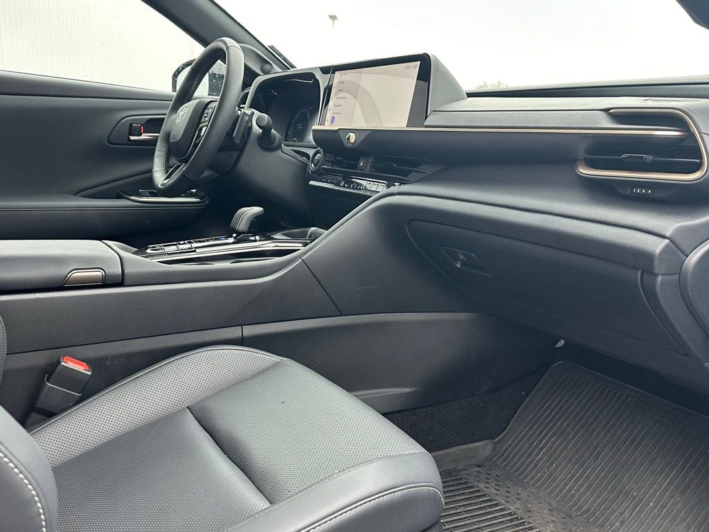 2025 Toyota Crown Signia Limited