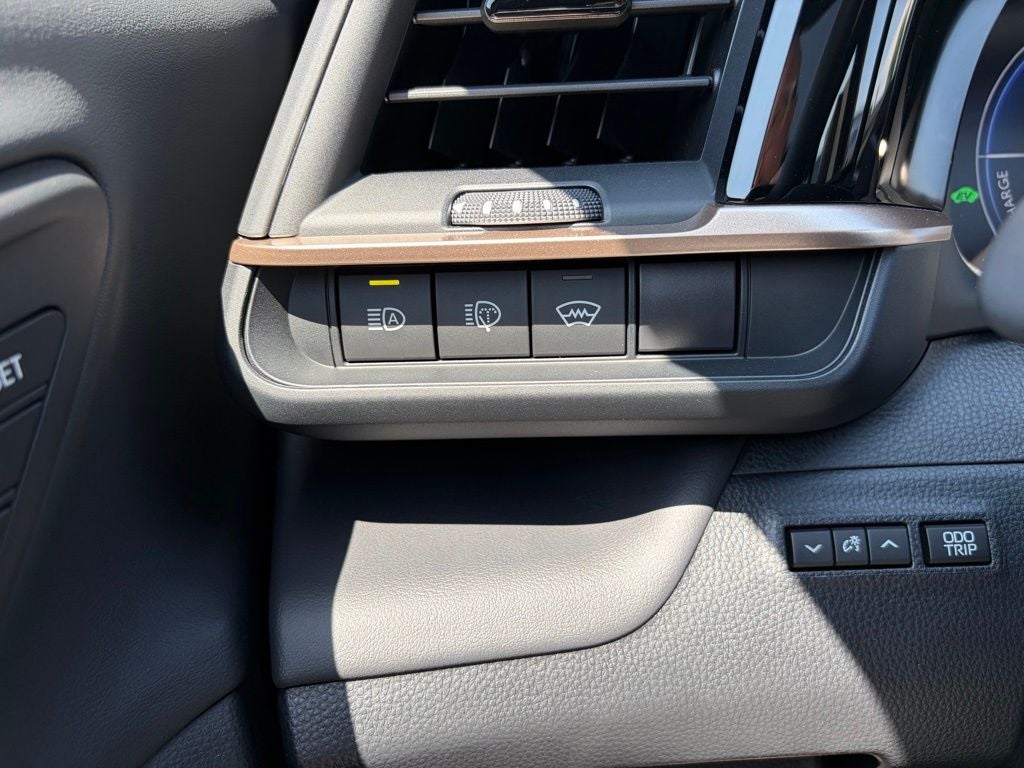 2026 Toyota Crown Signia Limited