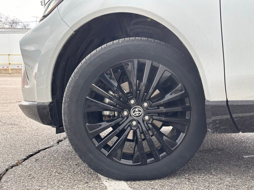 2023 Toyota Venza XLE Nightshade