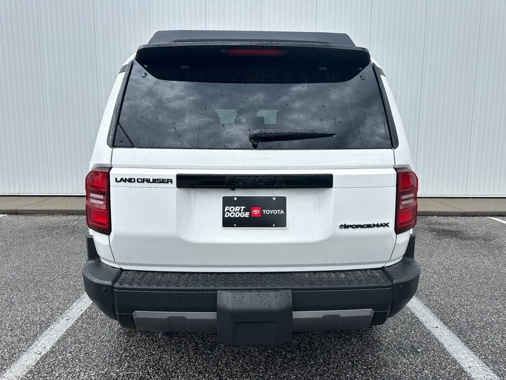 2027 Toyota Land Cruiser Base