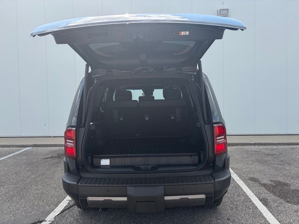 2027 Toyota Land Cruiser Base