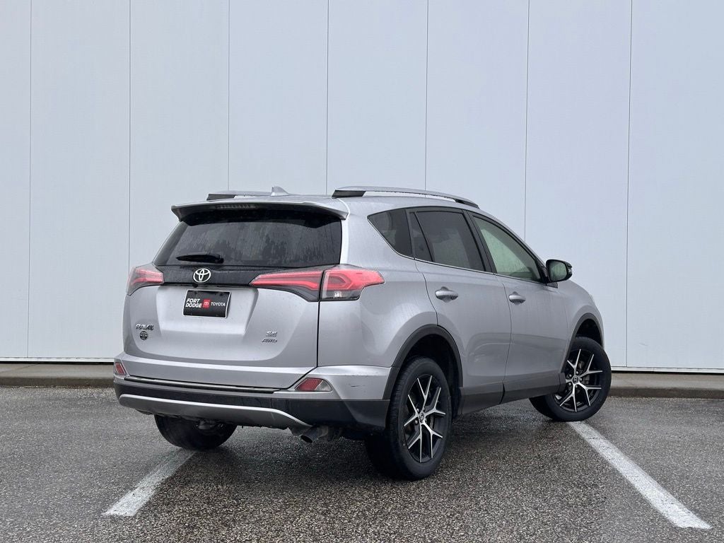 2018 Toyota RAV4 SE