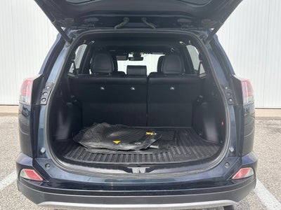 2018 Toyota RAV4 SE