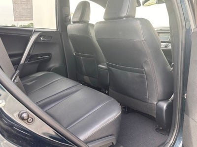 2018 Toyota RAV4 SE