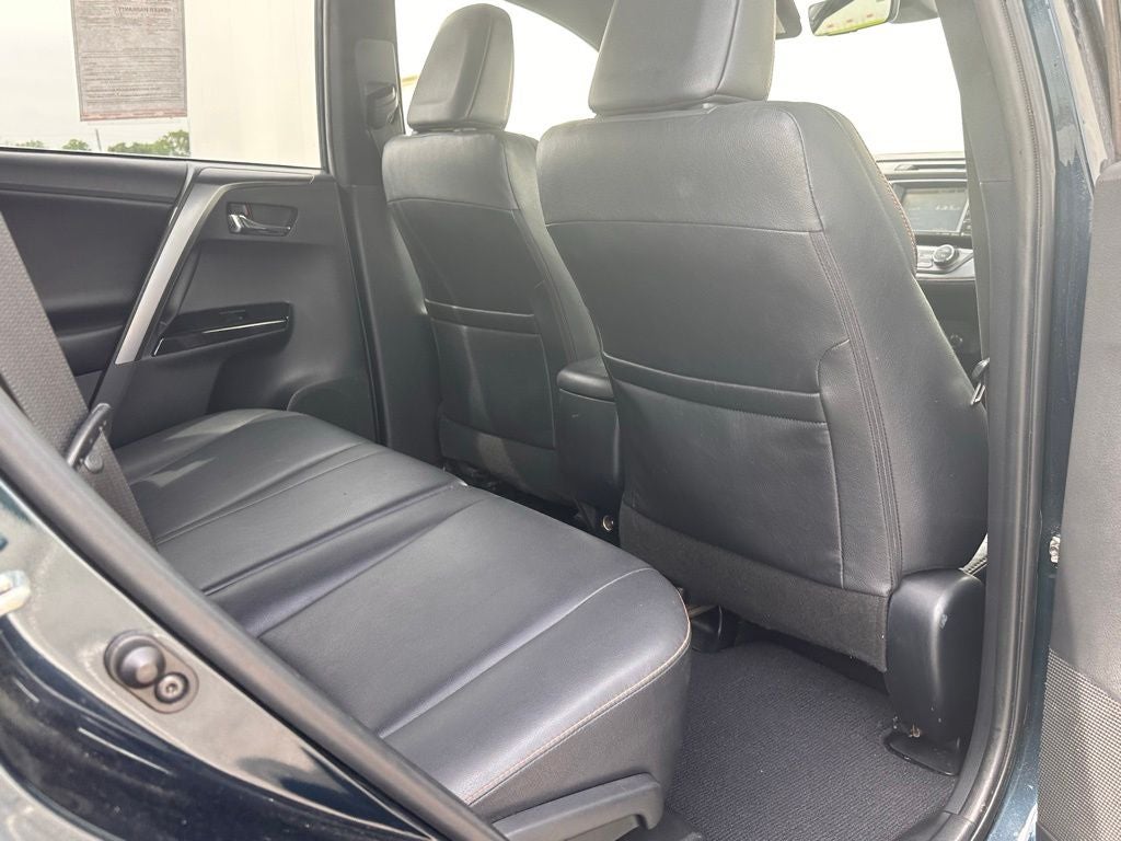 2018 Toyota RAV4 SE