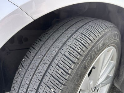 2023 Toyota Corolla Hatchback SE