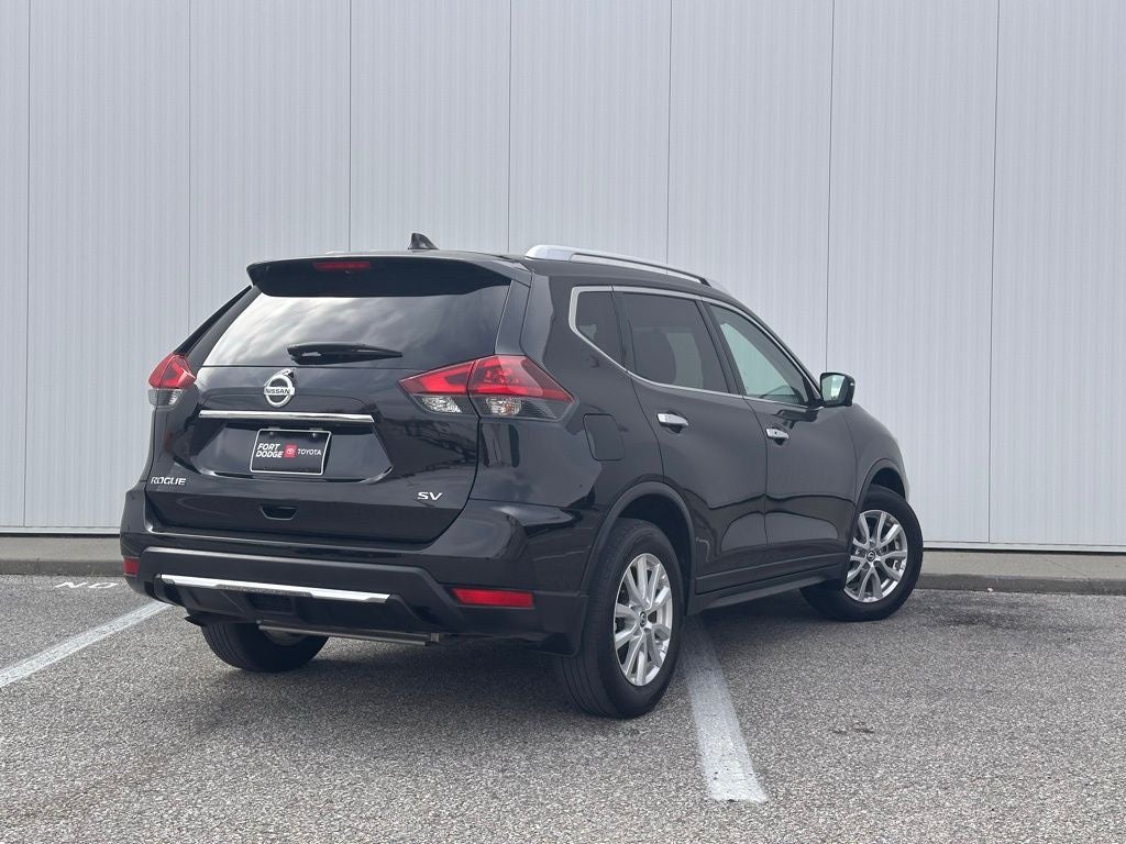 2018 Nissan Rogue SV