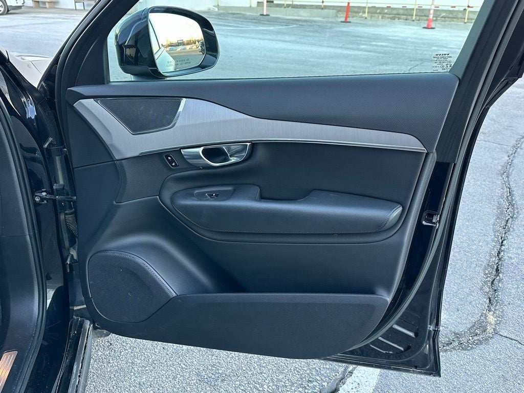 2023 Volvo XC90 B5 Core