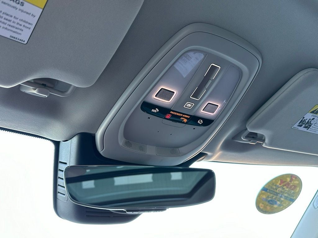 2023 Volvo XC90 B5 Core