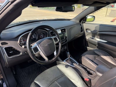 2011 Chrysler 200 Limited