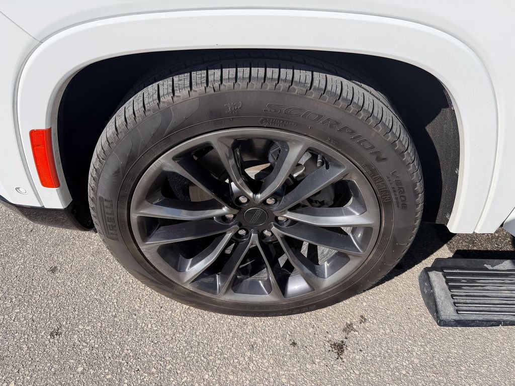 2025 Jeep Grand Wagoneer L Series II