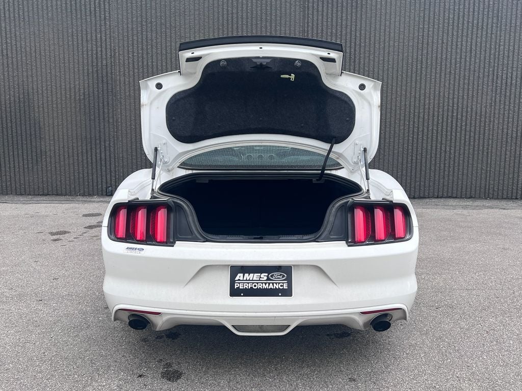 2016 Ford Mustang V6