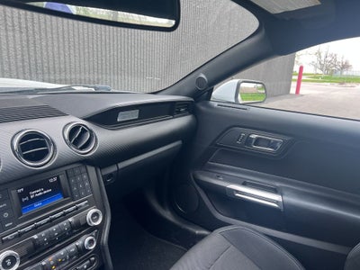 2016 Ford Mustang V6