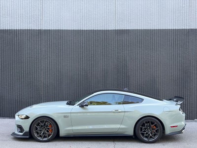 2022 Ford Mustang Mach 1