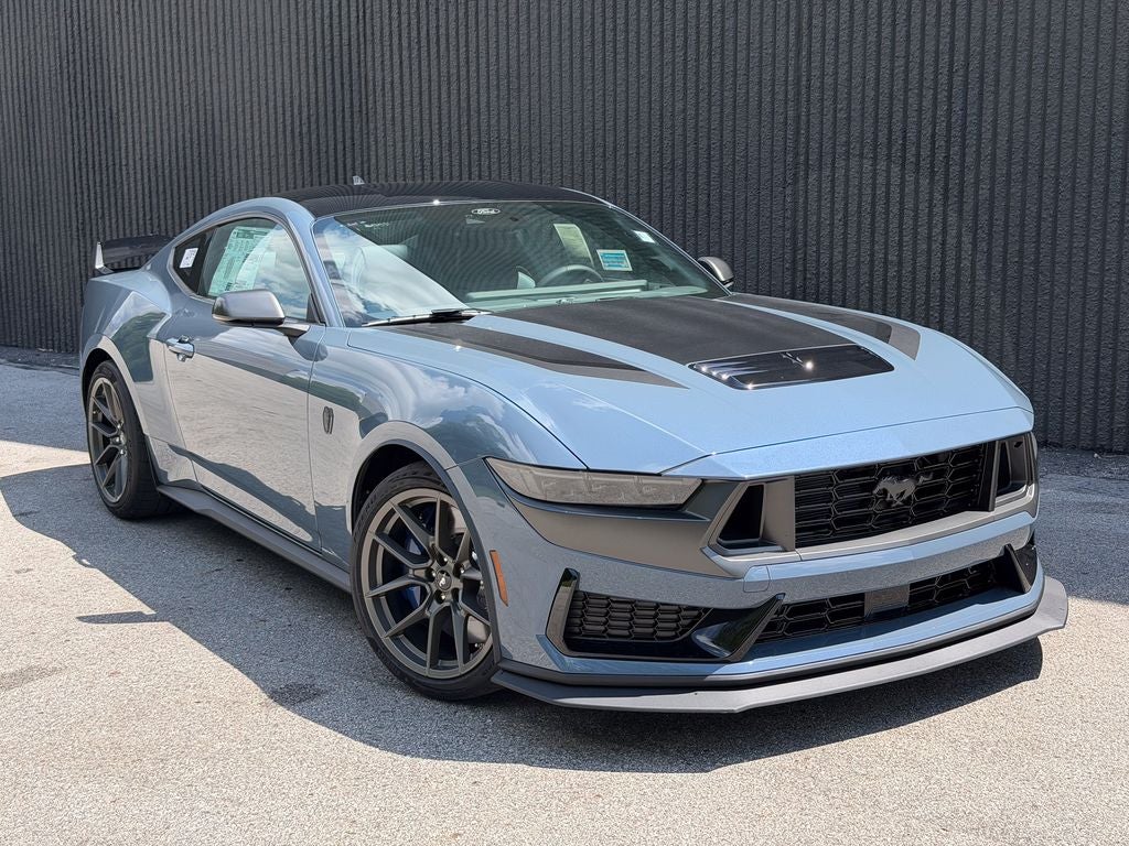 2026 Ford Mustang Dark Horse