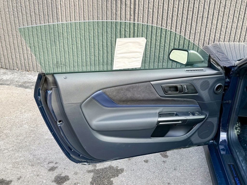 2025 Ford Mustang Dark Horse