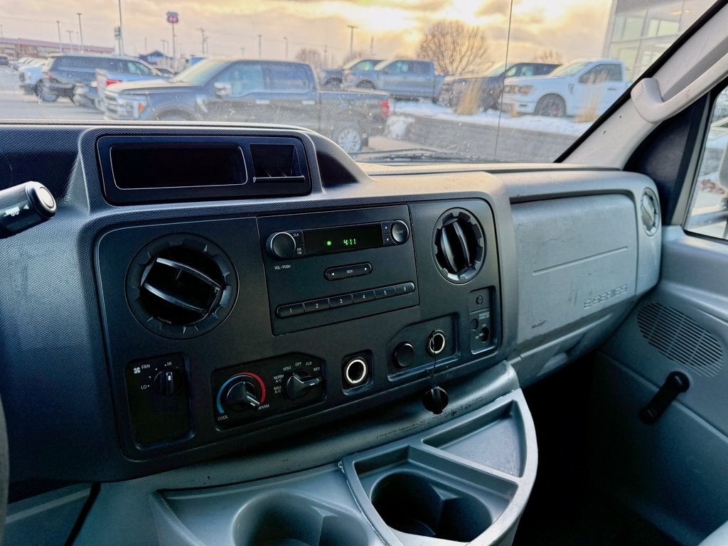 2011 Ford E-450SD Base DRW