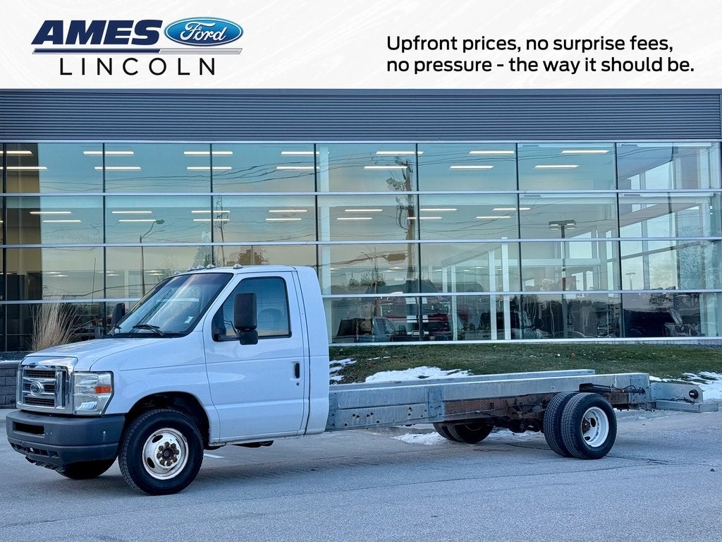 2011 Ford E-450SD Base