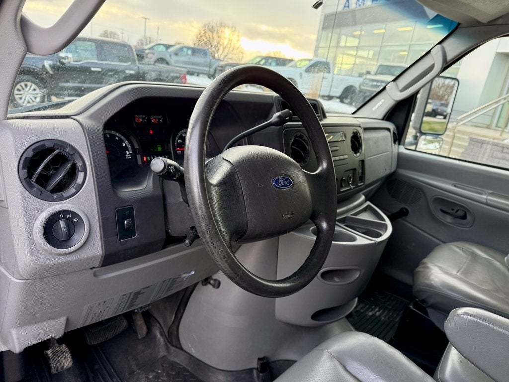 2011 Ford E-450SD Base