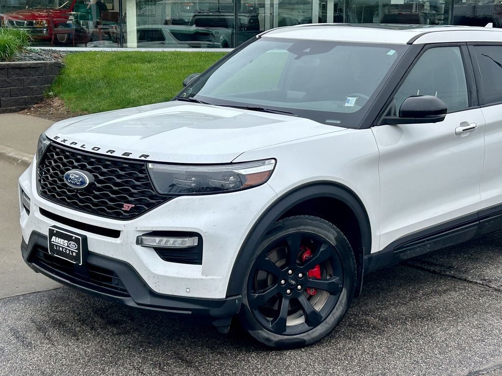 2022 Ford Explorer ST