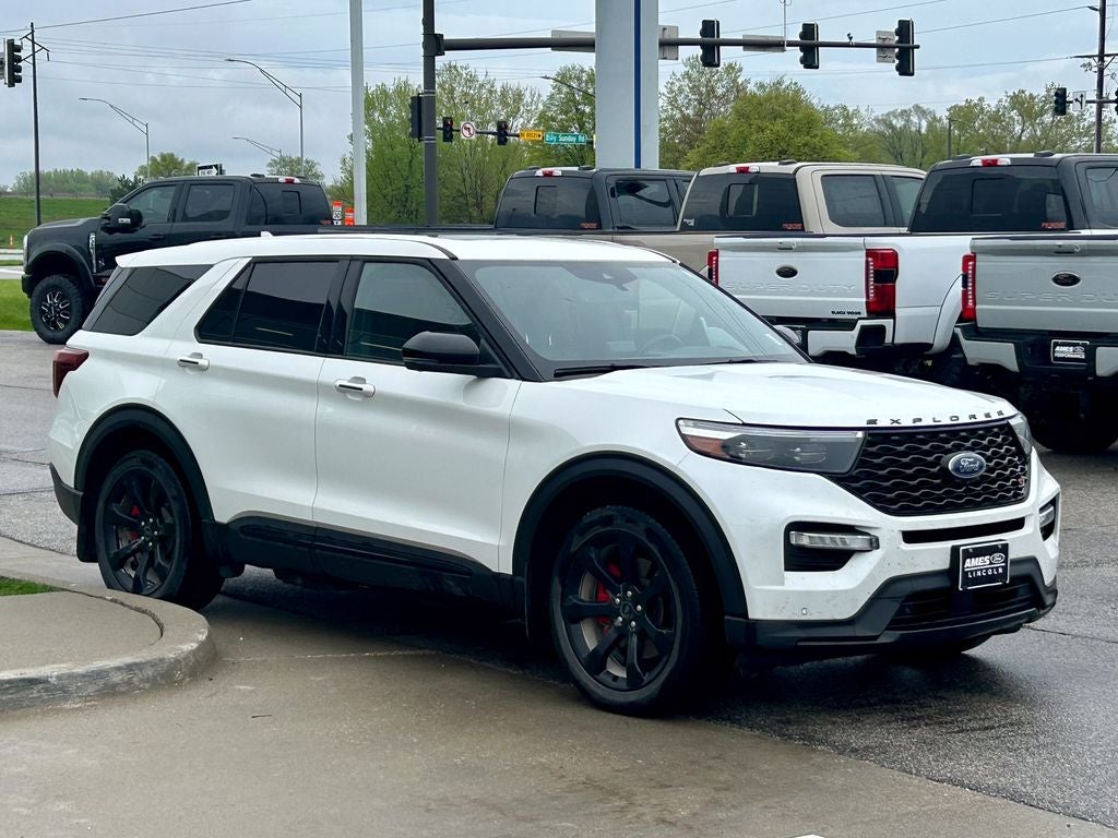 2022 Ford Explorer ST
