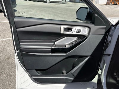 2023 Ford Explorer Platinum