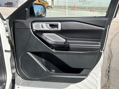 2023 Ford Explorer Platinum