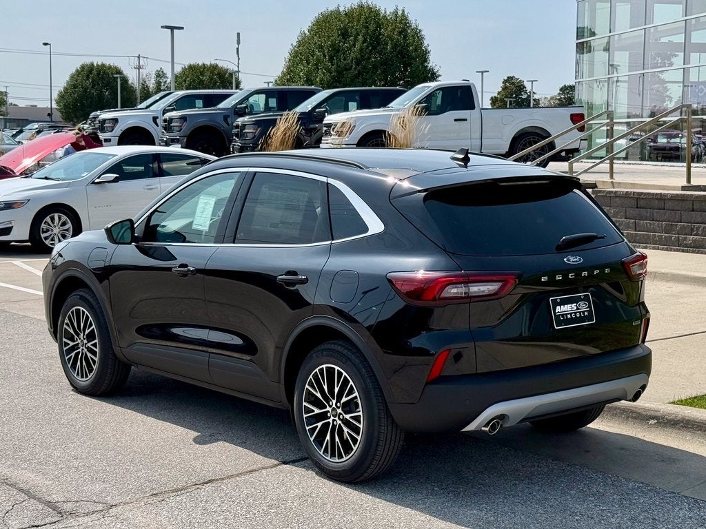 2025 Ford Escape Plug-In Hybrid Base