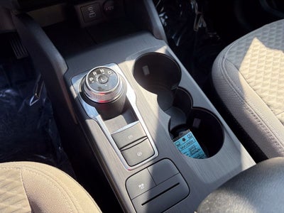 2022 Ford Escape Hybrid SE