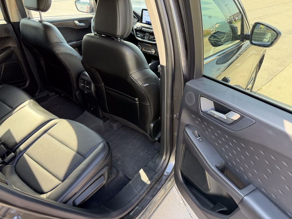 2020 Ford Escape Hybrid Titanium