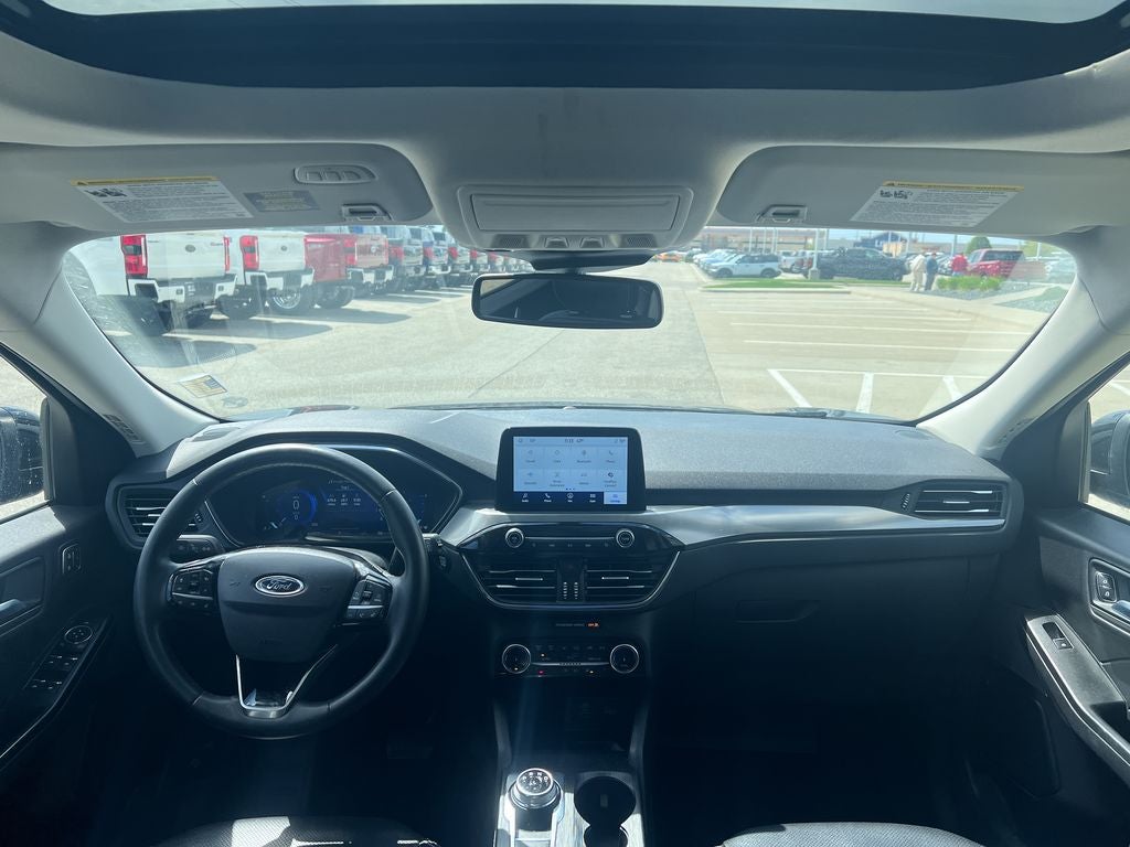 2022 Ford Escape Titanium