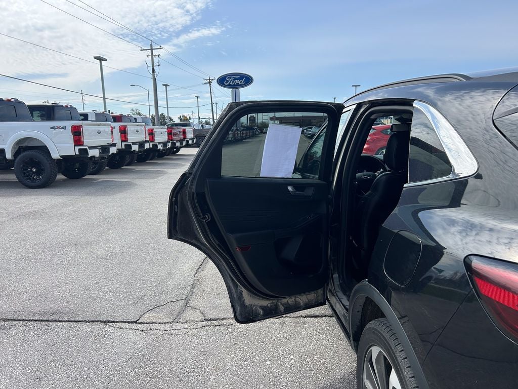 2023 Ford Escape Platinum