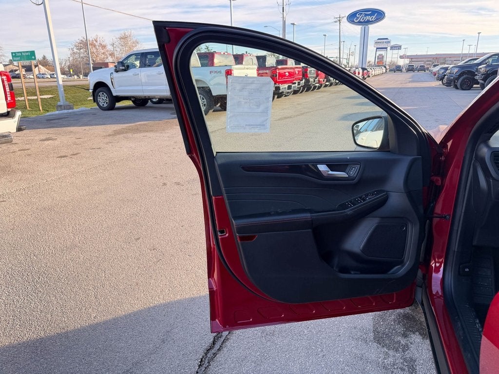 2026 Ford Escape ST-Line Select