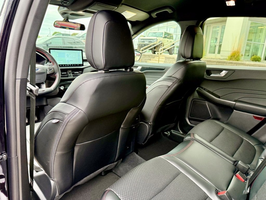 2026 Ford Escape Hybrid ST-Line Select