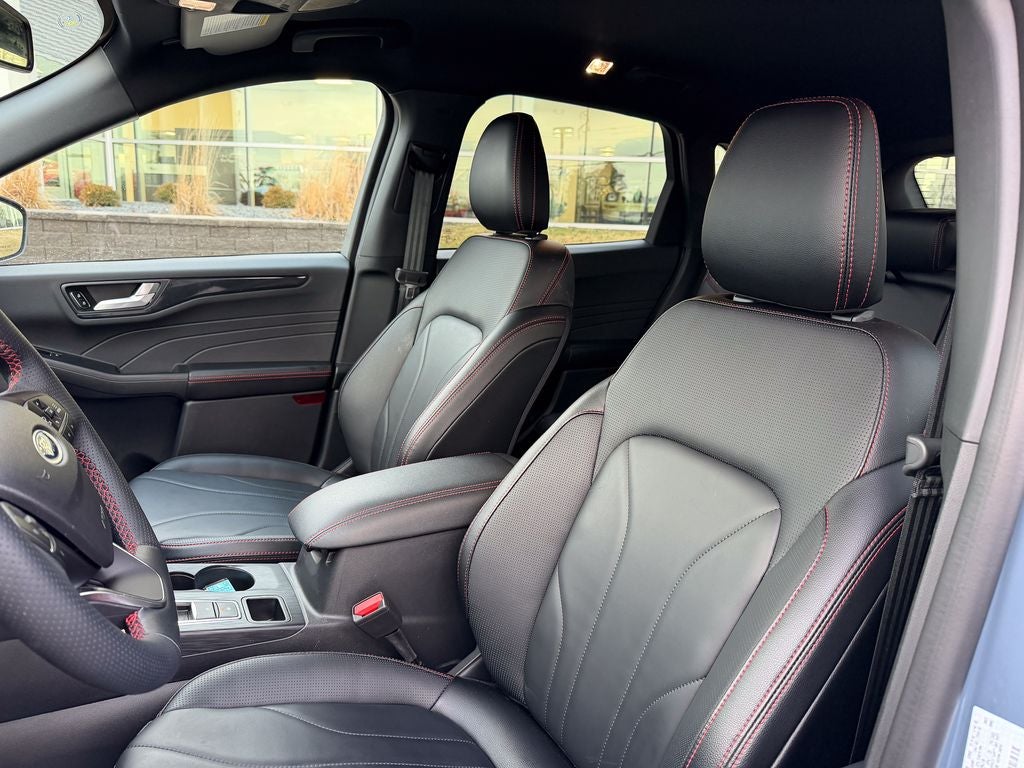 2025 Ford Escape Hybrid ST-Line Elite