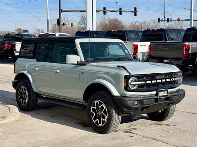 2022 Ford Bronco Outer Banks