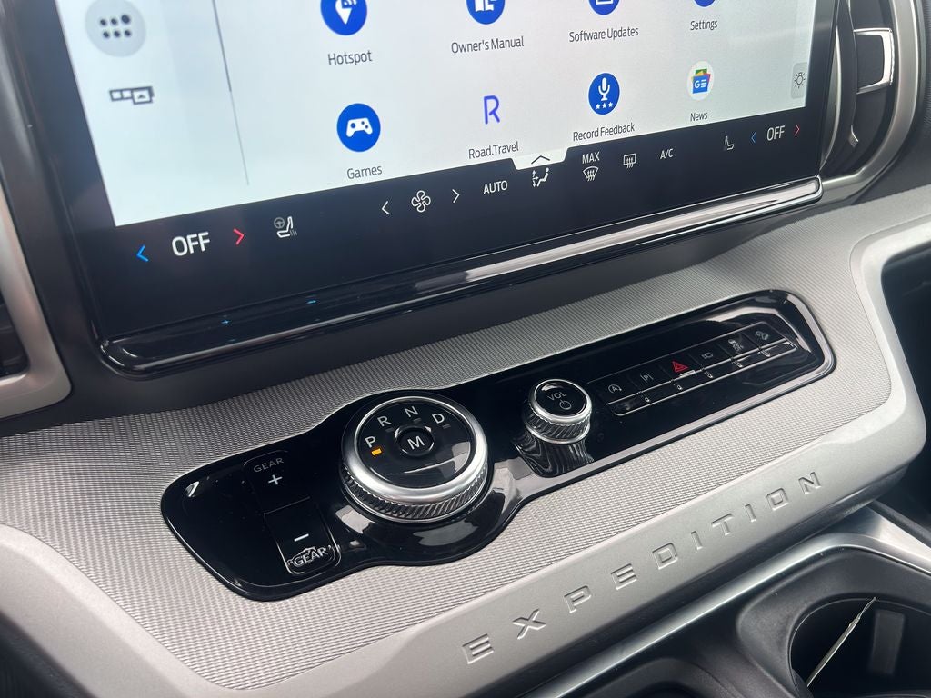 2025 Ford Expedition Max Active