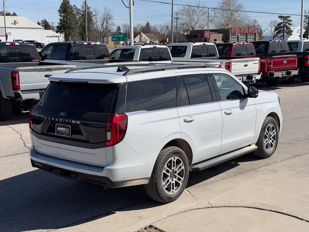 2025 Ford Expedition Active